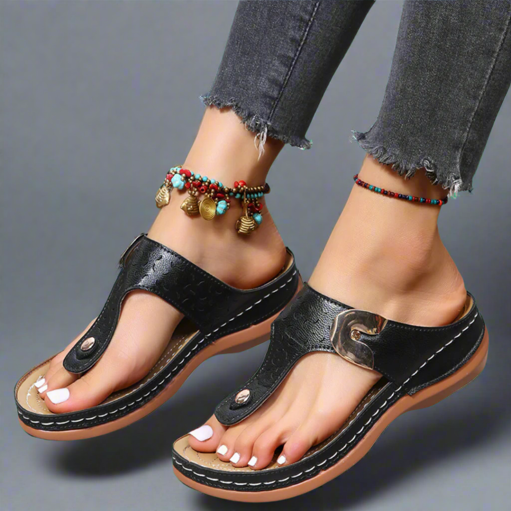Femme™ | Buckled Toe Post Sandals