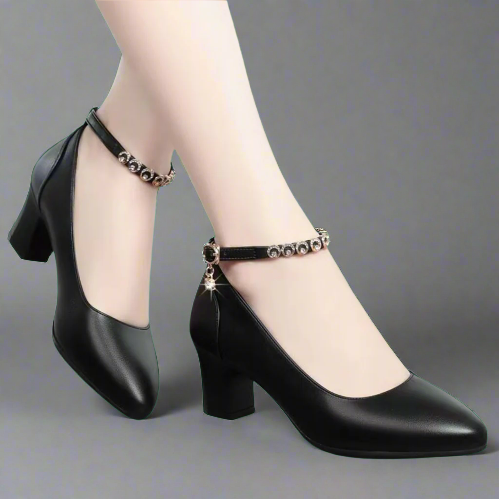 Femme™ | Pumps in Premium Patent Leather for Your Office Style