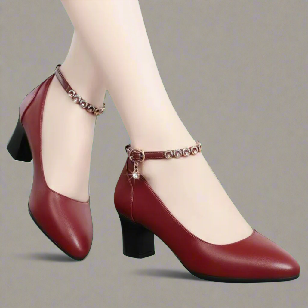 Femme™ | Pumps in Premium Patent Leather for Your Office Style