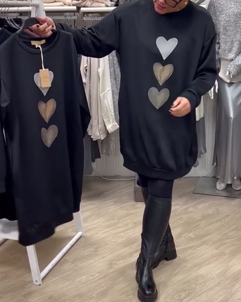 Femme™ | Heart Printed Long Sleeve Sweatshirt