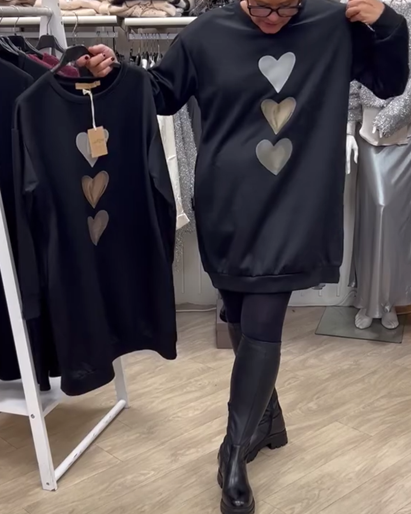 Femme™ | Heart Printed Long Sleeve Sweatshirt