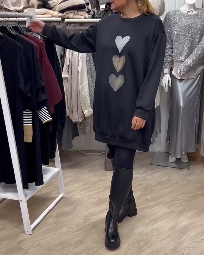 Femme™ | Heart Printed Long Sleeve Sweatshirt