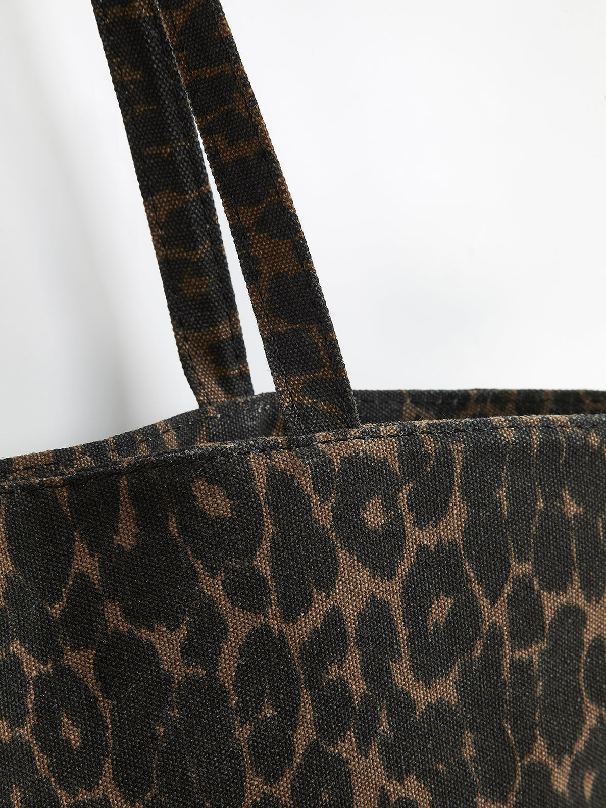 Femme™ | Leopard Print Shoulder Bag