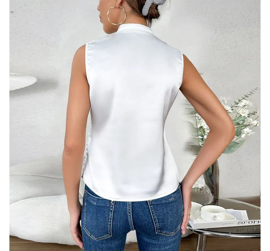 Femme™ | Classic Sleeveless Solid Blouse