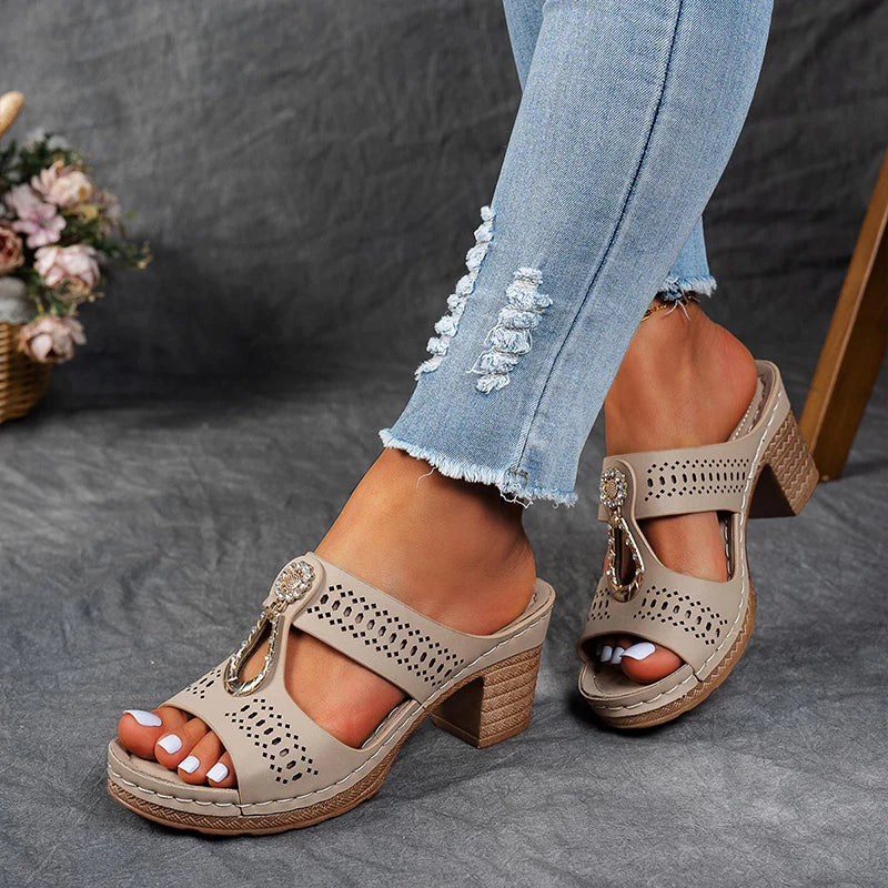 Femme™ | Chic and Comfortable Orthopedic Sandals