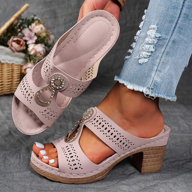 Femme™ | Chic and Comfortable Orthopedic Sandals