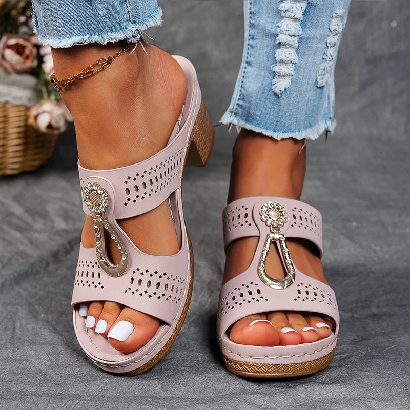 Femme™ | Chic and Comfortable Orthopedic Sandals