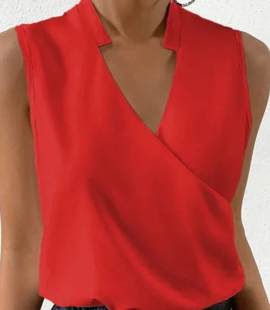Femme™ | Classic Sleeveless Solid Blouse