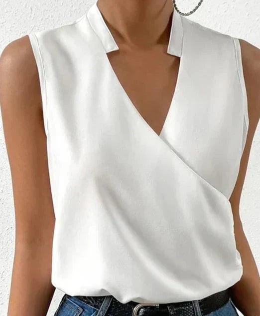 Femme™ | Classic Sleeveless Solid Blouse