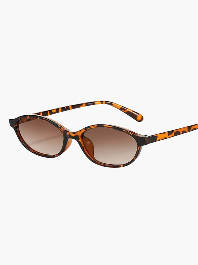 Femme™ | Kathy Oval Sunglasses