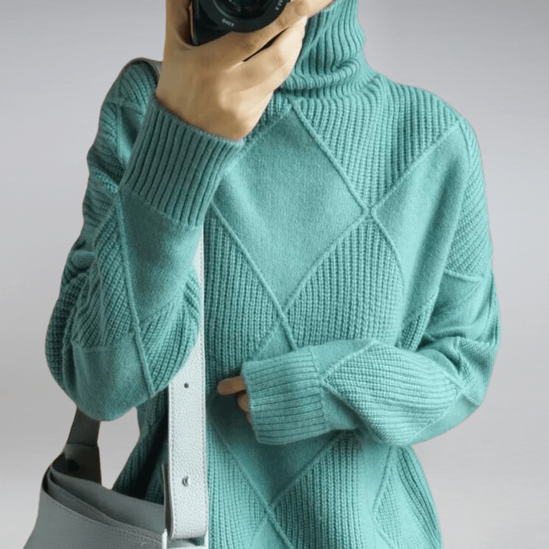 Femme™ | Soft Turtleneck Sweater