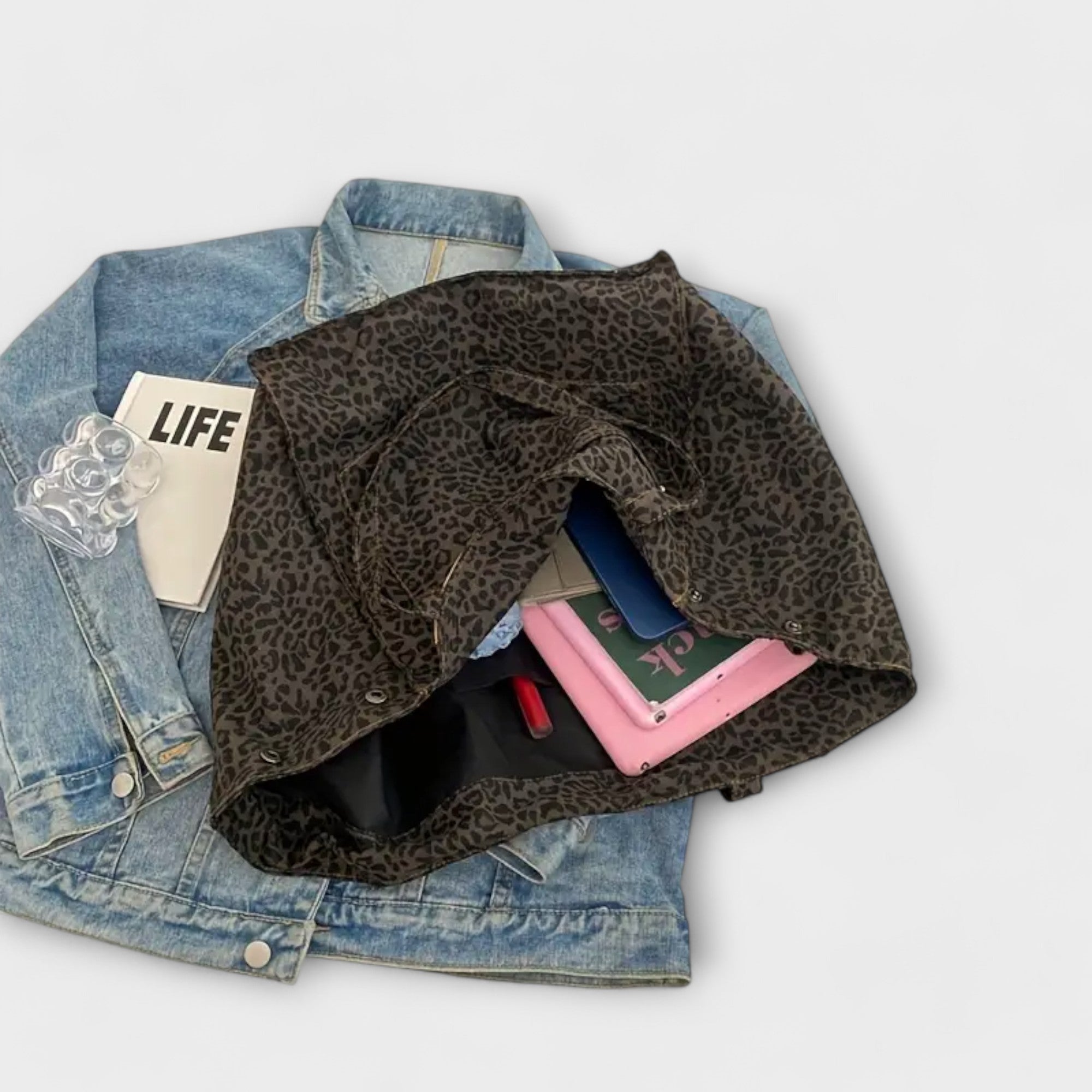 Femme™ | Elegant Leopard Print Canvas Shoulder Bag