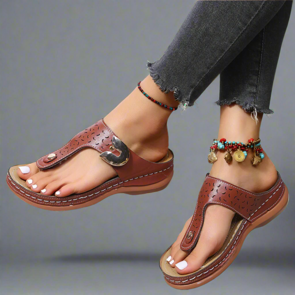Femme™ | Buckled Toe Post Sandals