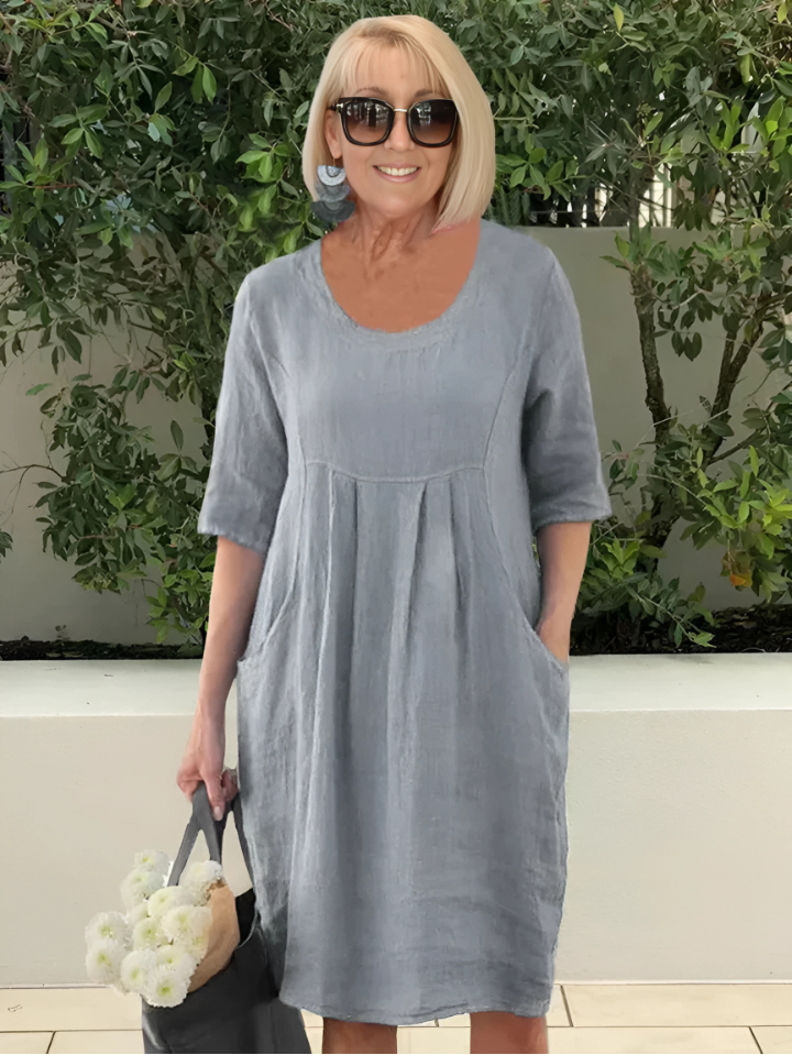 Femme™ | Relaxed Pleated Midi Dress