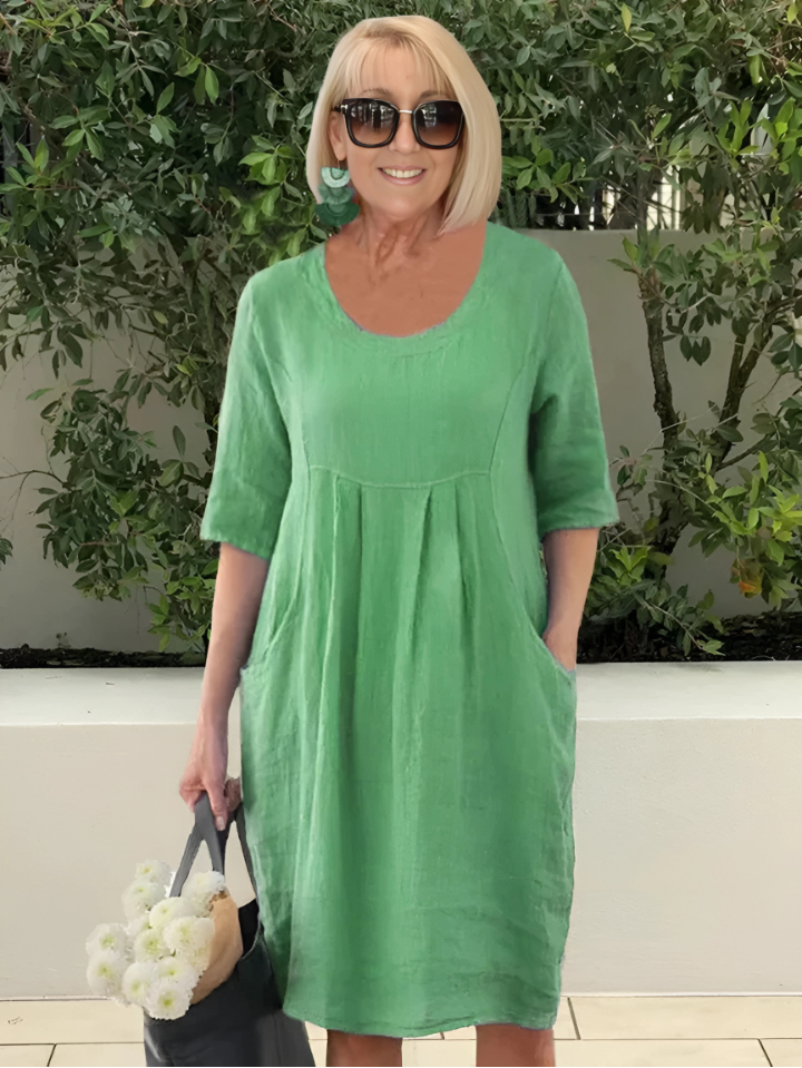 Femme™ | Relaxed Pleated Midi Dress