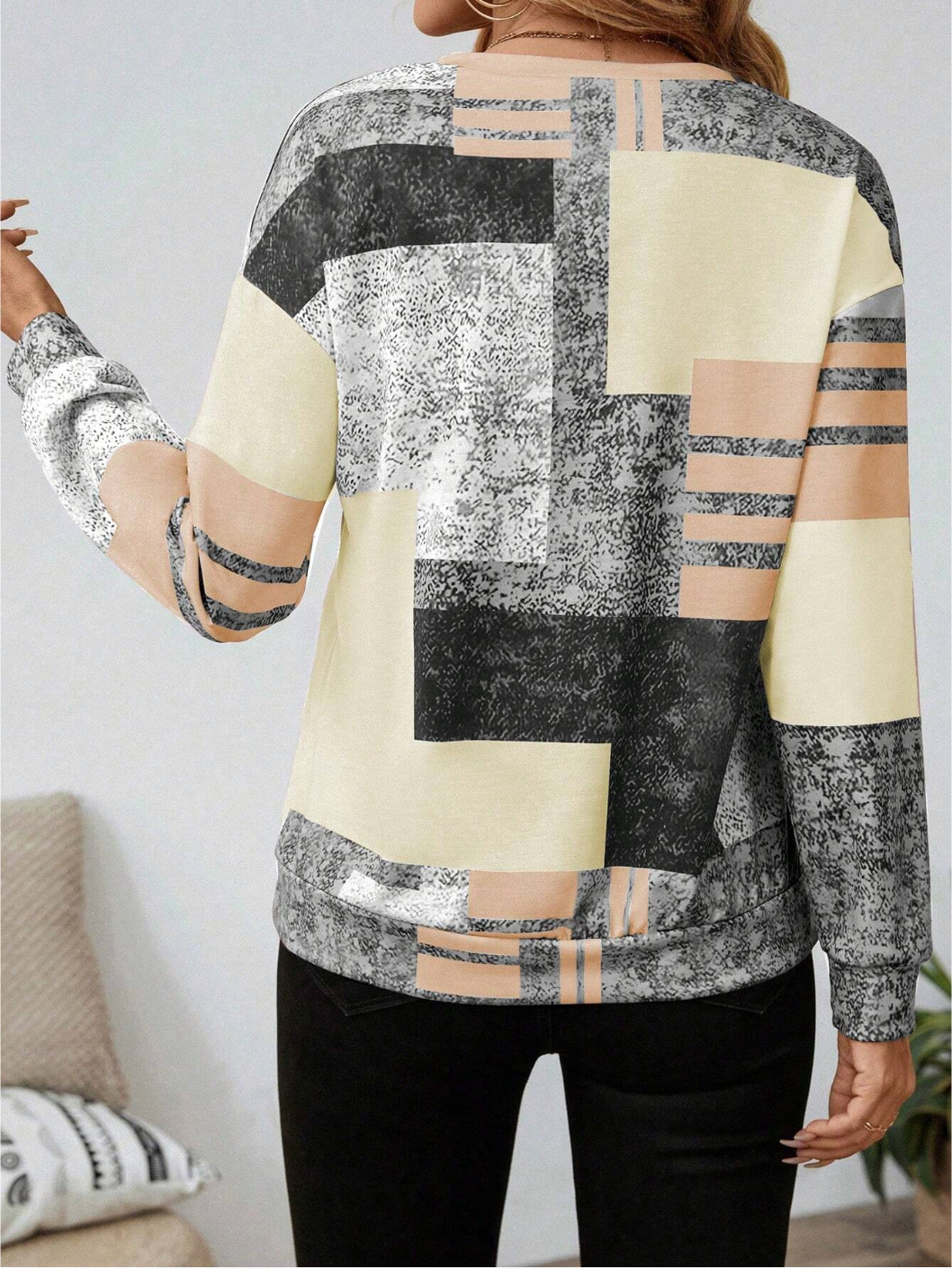 Femme™ | Chic Vintage Sweatshirt