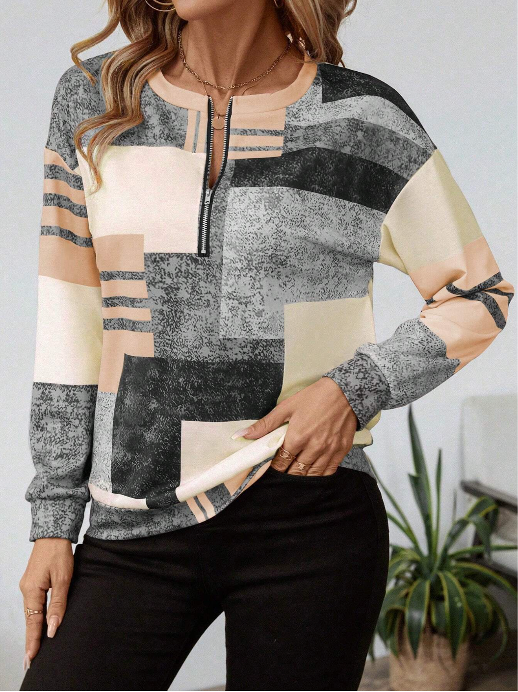 Femme™ | Chic Vintage Sweatshirt