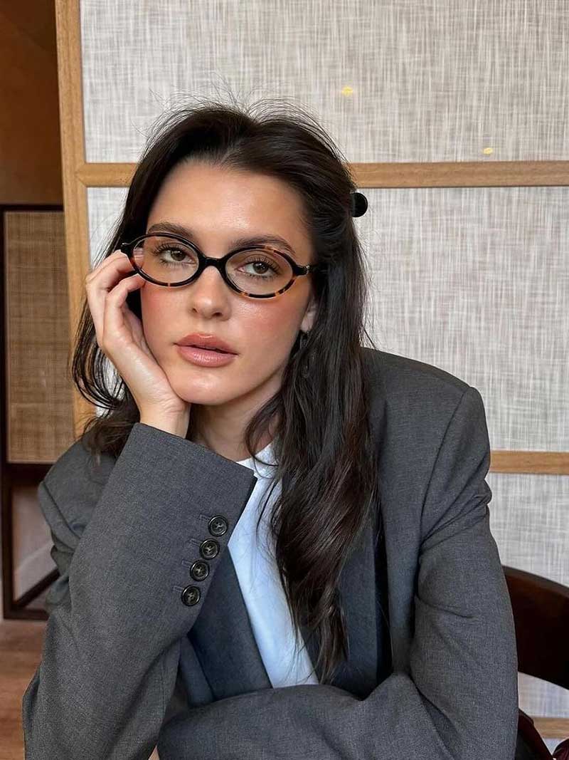 Femme™ | Clarence Oval Sunglasses